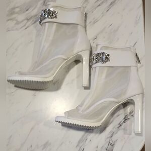 Karl Lagerfeld Elegant White Heeled Ankle Boots With Jewel Details,  Size 8.5